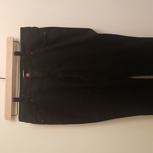 Size 10 Black Jeans with Pockets!